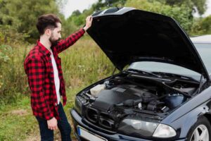 Cómo bajar la temperatura del motor del coche