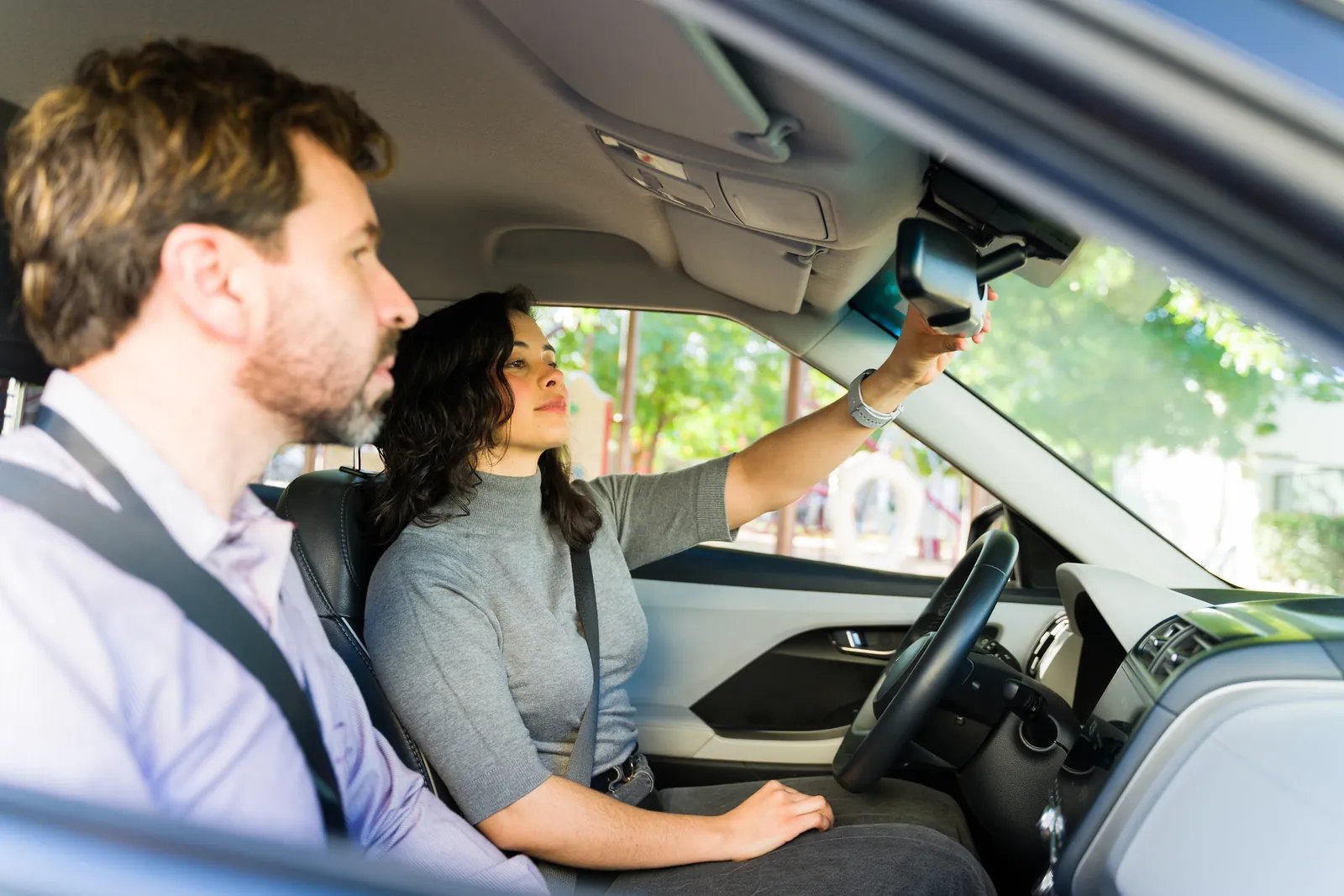 ¿Por qué el seguro de coche es tan caro el primer año? Guía para noveles